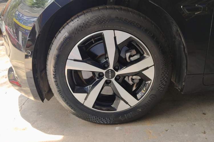Used Zeekr 001 2023 WE Edition 100 kWh Left Front Wheel Hub