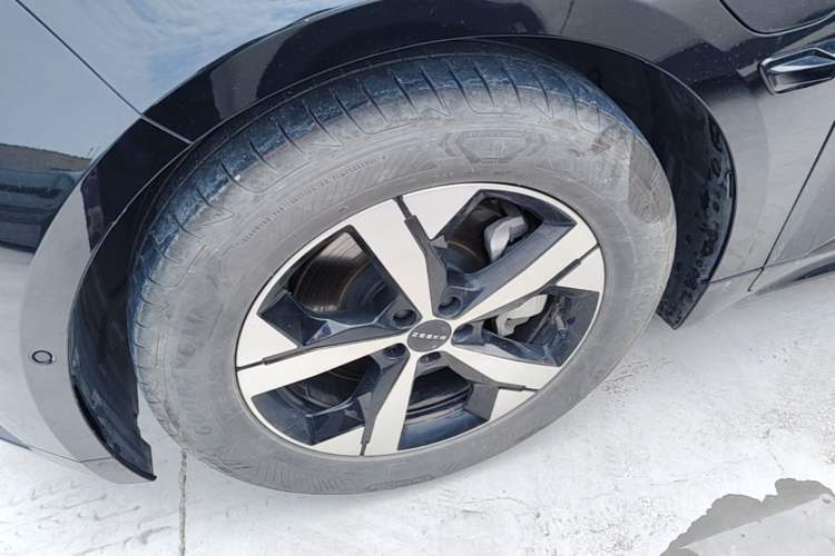 Used Zeekr 001 2023 WE Edition 100 kWh Left Front Wheel Hub