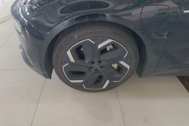 Used Zeekr 001 2023 YOU Edition 100 kWh Left Front Wheel Hub