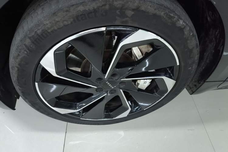 Used Zeekr 001 2023 ME Edition 100 kWh Left Front Wheel Hub