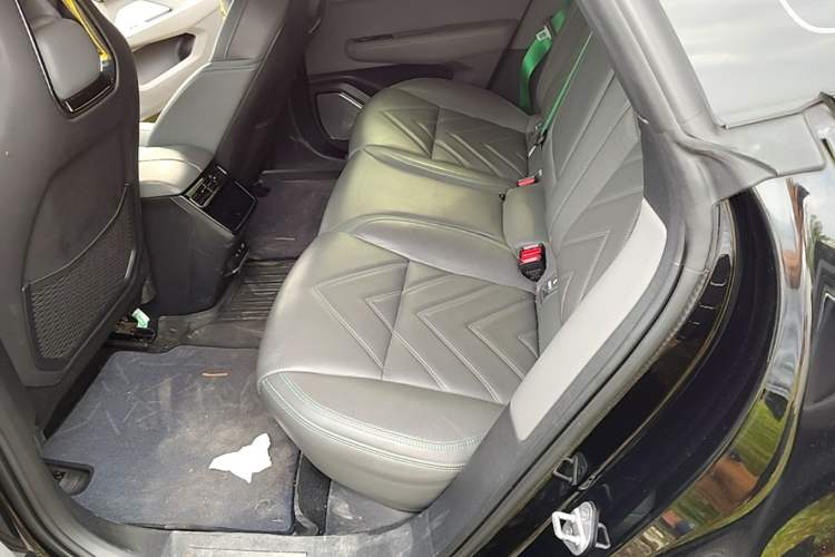 Used Zeekr 001 2023 WE Edition 100 kWh Left Rear Seat