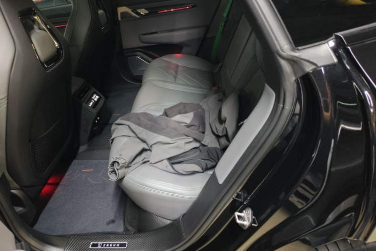 Used Zeekr 001 2023 YOU Edition 100 kWh Left Rear Seat