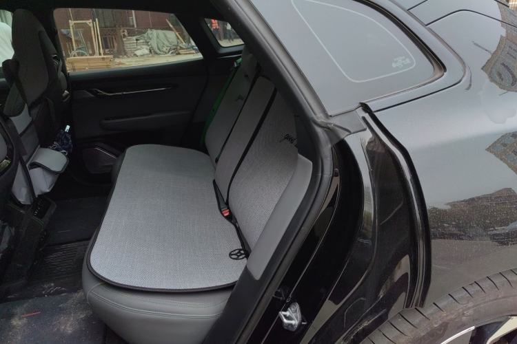 Used Zeekr 001 2023 WE Edition 100 kWh Left Rear Seat