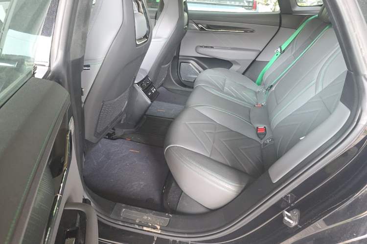Used Zeekr 001 2023 WE Edition 100 kWh Left Rear Seat