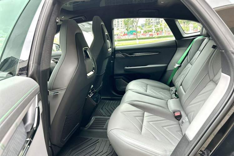 Used Zeekr 001 2023 WE Edition 100 kWh Left Rear Seat
