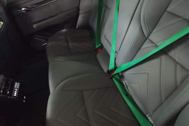Used Zeekr 001 2023 YOU Edition 100 kWh Left Rear Seat
