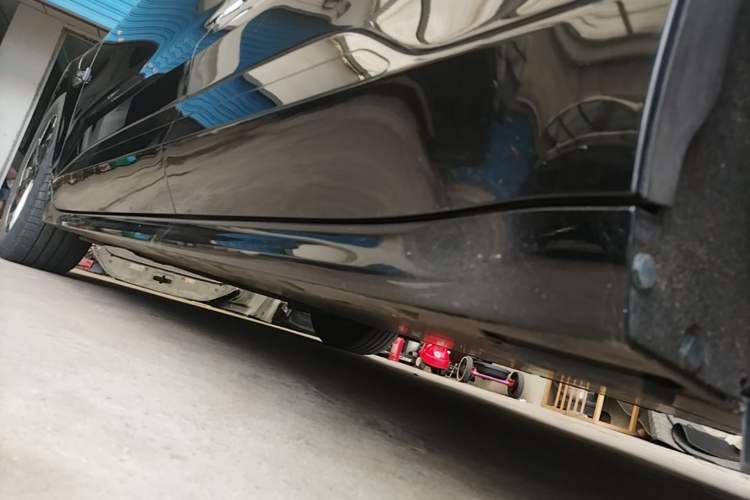 Used Zeekr 001 2023 WE Edition 100 kWh Left Side Sill