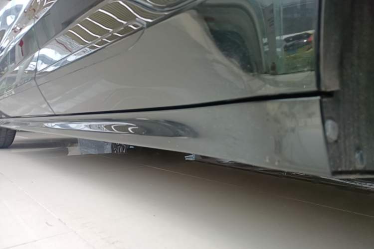 Used Zeekr 001 2023 WE Edition 86 kWh Left Side Sill
