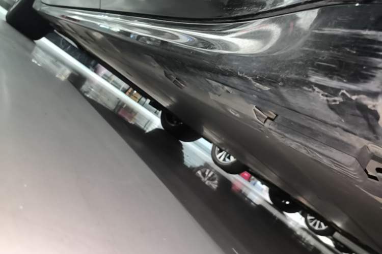 Used Zeekr 001 2023 WE Edition 100 kWh Left Side Sill