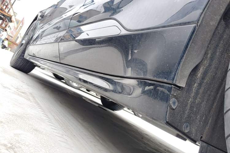 Used Zeekr 001 2023 WE Edition 100 kWh Left Side Sill