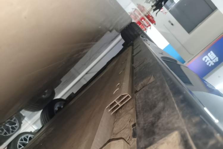 Used Zeekr 001 2023 WE Edition 86 kWh Left Side Sill