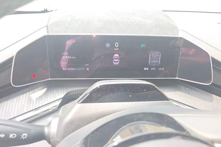 Used Zeekr 001 2023 WE Edition 100 kWh Odometer Close Up