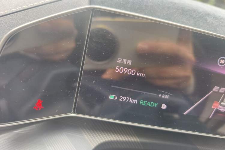 Used Zeekr 001 2023 ME Edition 100 kWh Odometer Close Up