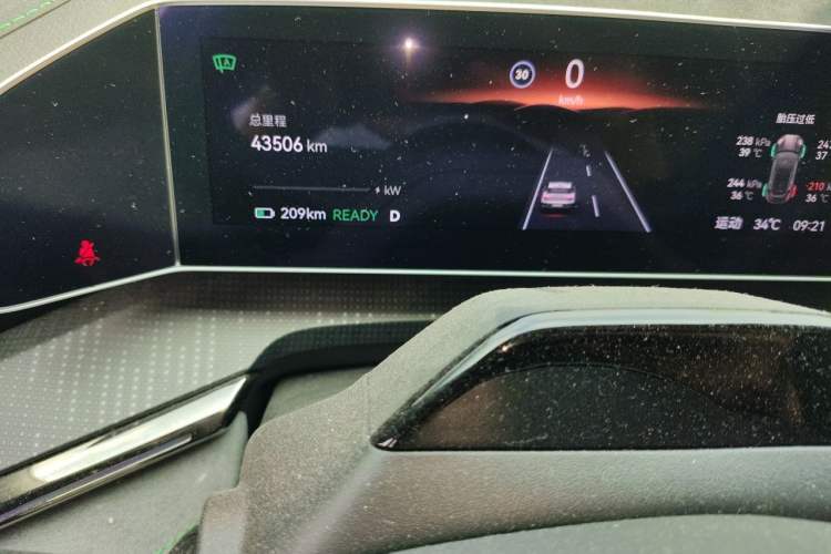 Used Zeekr 001 2023 ME Edition 100 kWh Odometer Close Up