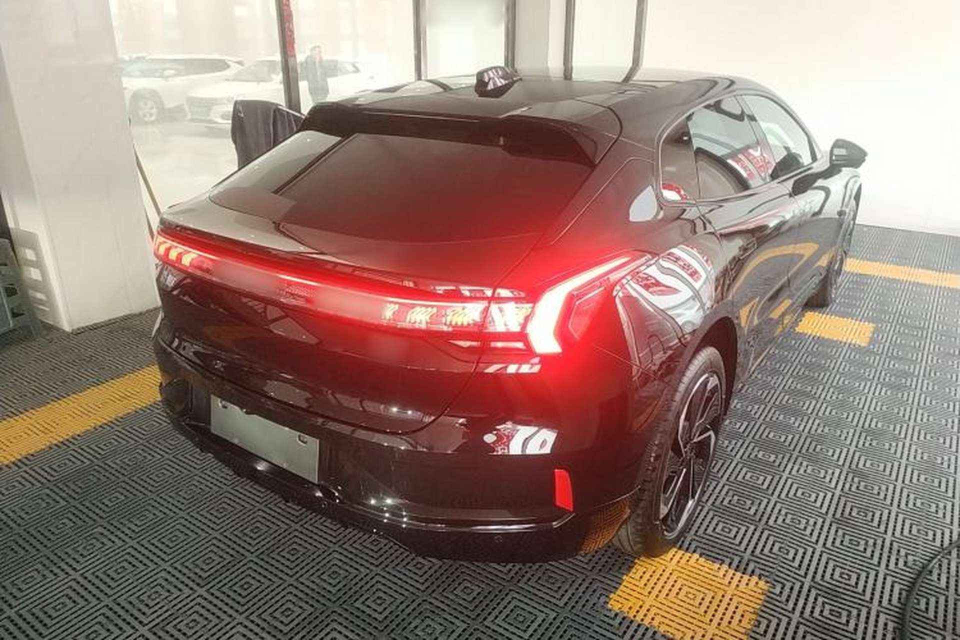 Used Zeekr 001 2023 YOU Edition 100 kWh Rear Right 45 Deg