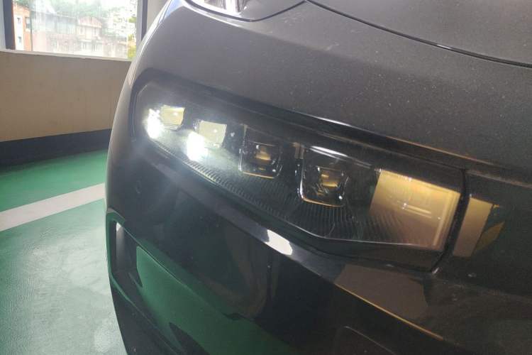 Used Zeekr 001 2023 YOU Edition 100 kWh Right Front Headlight