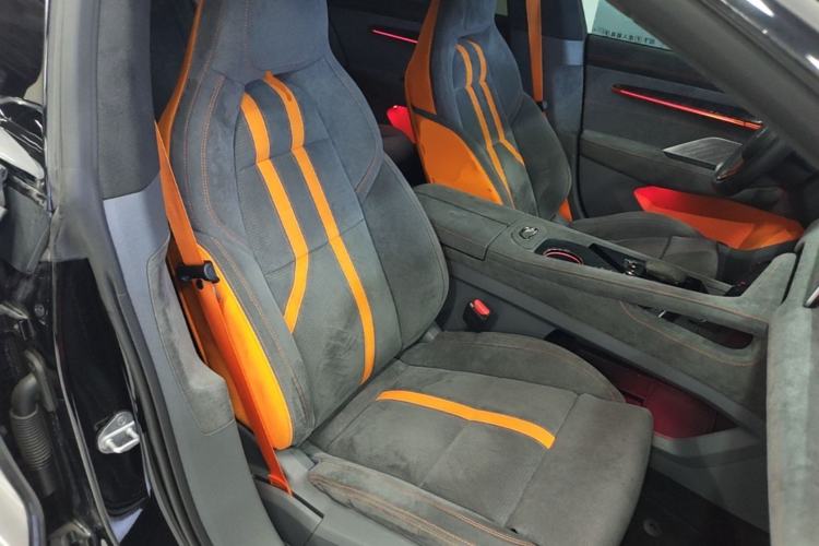 Used Zeekr 001 2023 YOU Edition 100 kWh Right Front Seat