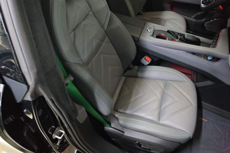 Used Zeekr 001 2023 YOU Edition 100 kWh Right Front Seat