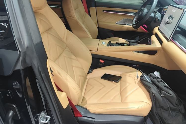 Used Zeekr 001 2023 WE Edition 100 kWh Right Front Seat