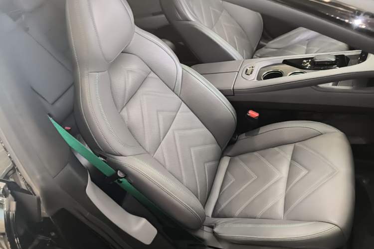 Used Zeekr 001 2023 WE Edition 100 kWh Right Front Seat