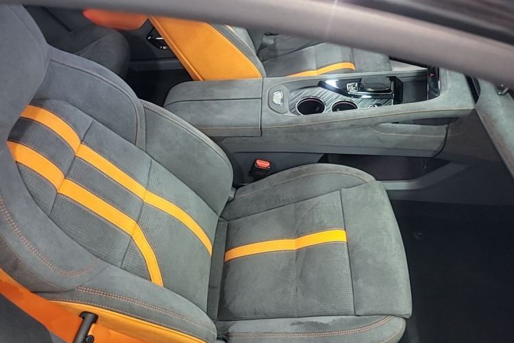 Used Zeekr 001 2023 YOU Edition 100 kWh Right Front Seat