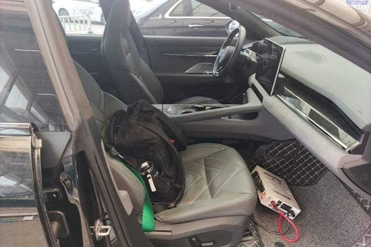 Used Zeekr 001 2023 WE Edition 100 kWh Right Front Seat