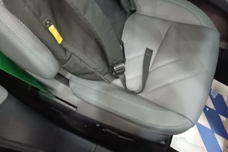 Used Zeekr 001 2023 WE Edition 100 kWh Right Front Seat