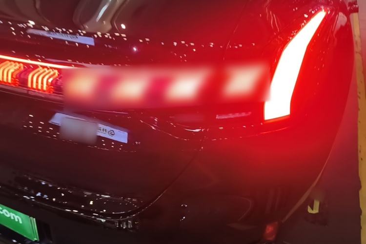 Used Zeekr 001 2023 WE Edition 100 kWh Right Rear Taillight