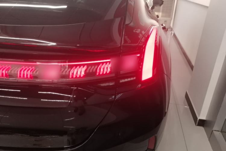 Used Zeekr 001 2023 WE Edition 100 kWh Right Rear Taillight
