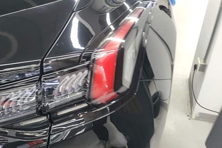 Used Zeekr 001 2023 YOU Edition 100 kWh Right Rear Taillight