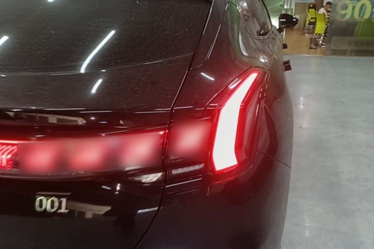 Used Zeekr 001 2023 WE Edition 100 kWh Right Rear Taillight