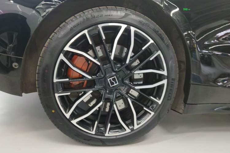 Used Zeekr 001 2023 YOU Edition 100 kWh Right Rear Wheel Hub