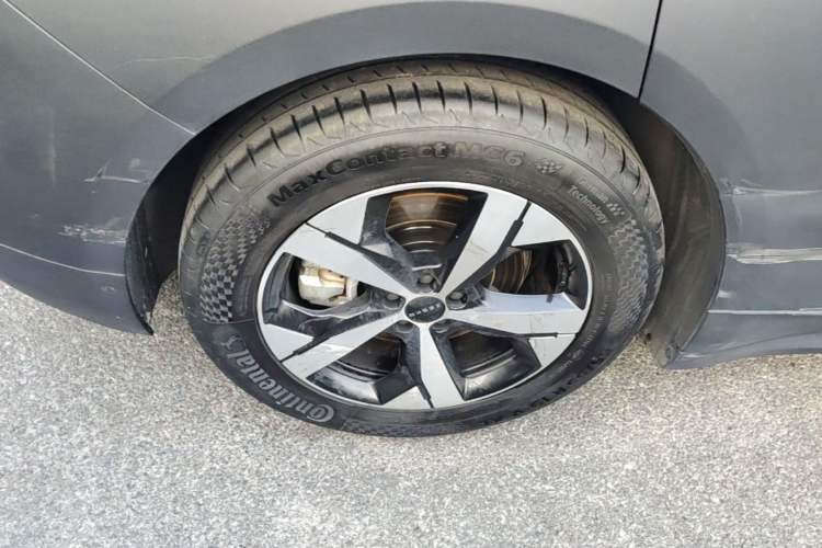 Used Zeekr 001 2023 WE Edition 86 kWh Right Rear Wheel Hub