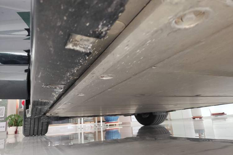 Used Zeekr 001 2023 WE Edition 100 kWh Right Side Sill