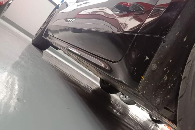 Used Zeekr 001 2023 WE Edition 86 kWh Right Side Sill