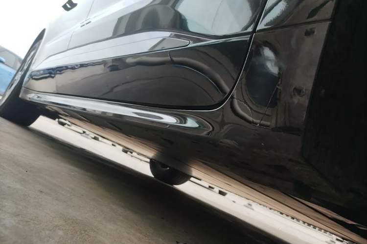 Used Zeekr 001 2023 WE Edition 100 kWh Right Side Sill