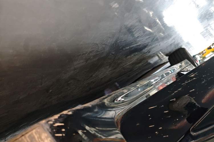 Used Zeekr 001 2023 WE Edition 86 kWh Right Side Sill