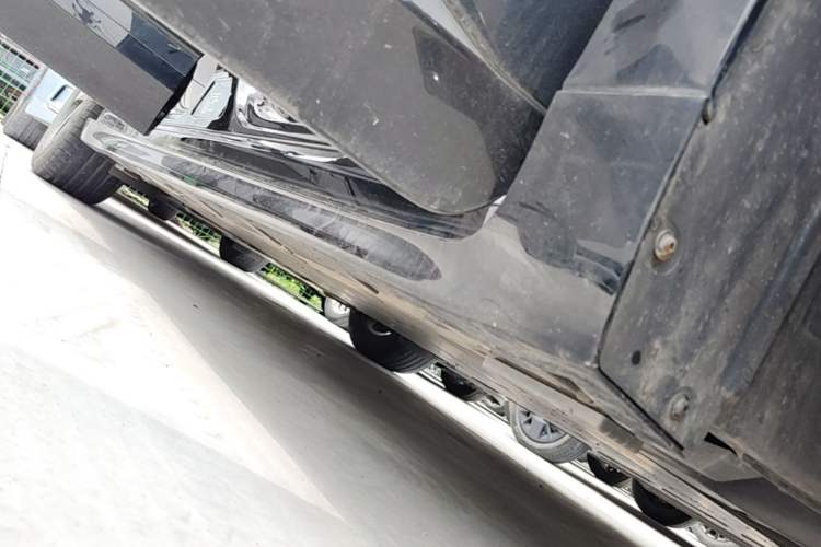 Used Zeekr 001 2023 WE Edition 100 kWh Right Side Sill