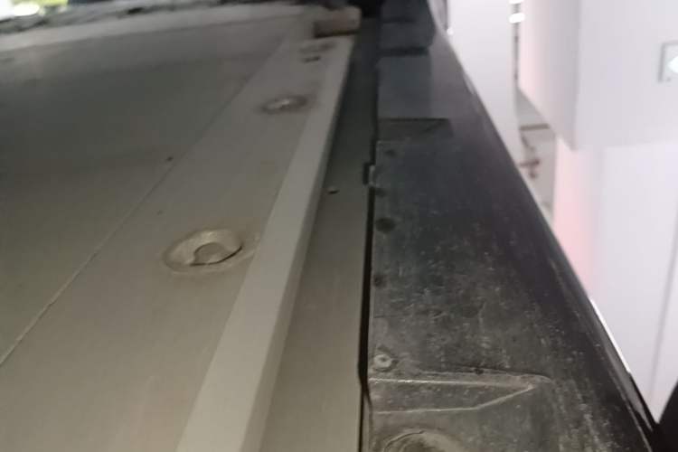 Used Zeekr 001 2023 WE Edition 86 kWh Right Side Sill