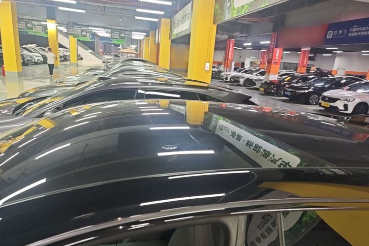 Used Zeekr 001 2023 WE Edition 100 kWh Roof