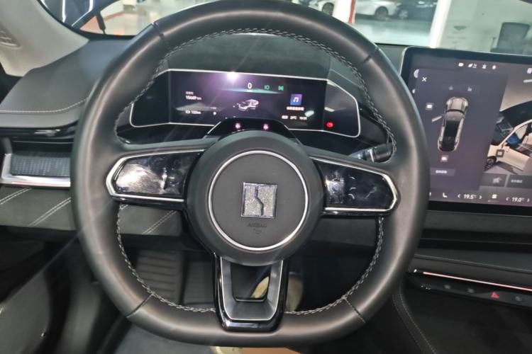 Used Zeekr 001 2023 WE Edition 86 kWh Steering Wheel