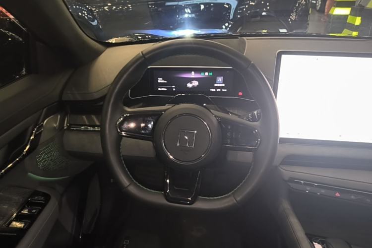 Used Zeekr 001 2023 WE Edition 100 kWh Steering Wheel