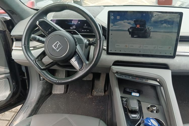 Used Zeekr 001 2023 WE Edition 86 kWh Steering Wheel