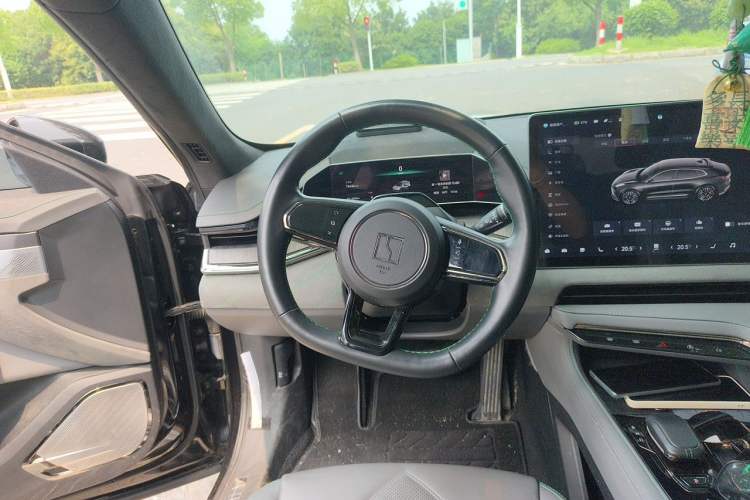 Used Zeekr 001 2023 WE Edition 100 kWh Steering Wheel