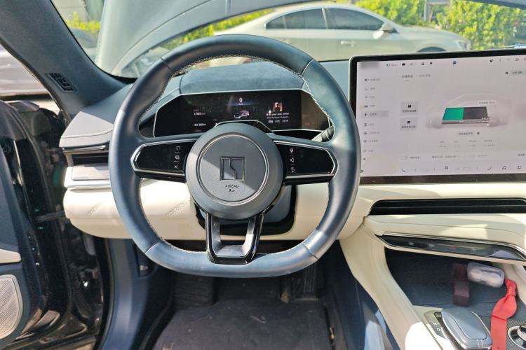 Used Zeekr 001 2023 WE Edition 100 kWh Steering Wheel