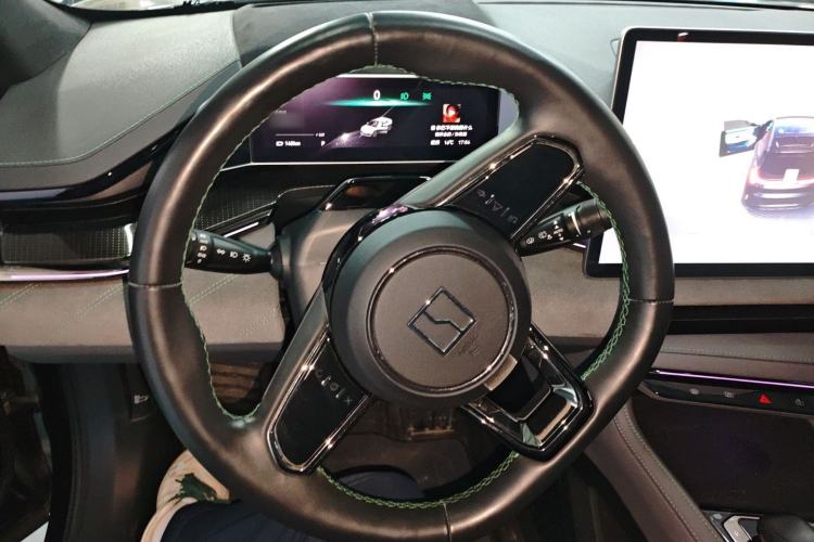 Used Zeekr 001 2023 WE Edition 86 kWh Steering Wheel