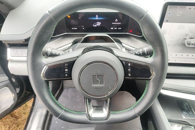 Used Zeekr 001 2023 WE Edition 100 kWh Steering Wheel