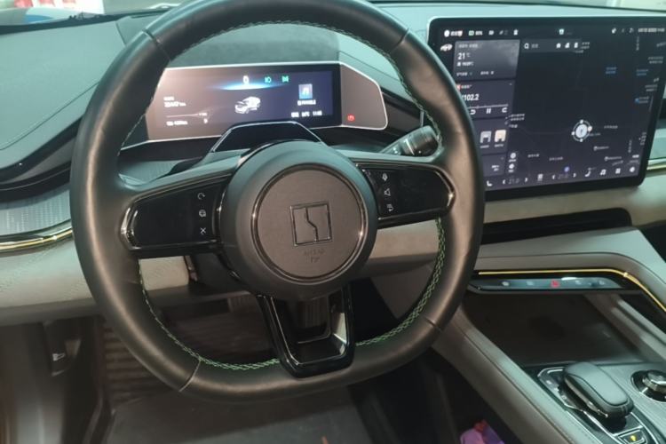 Used Zeekr 001 2023 WE Edition 86 kWh Steering Wheel