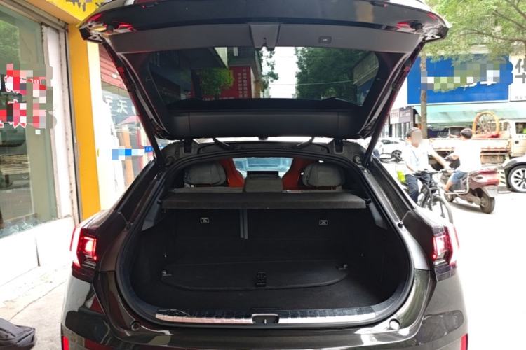 Used Zeekr 001 2023 YOU Edition 100 kWh Trunk