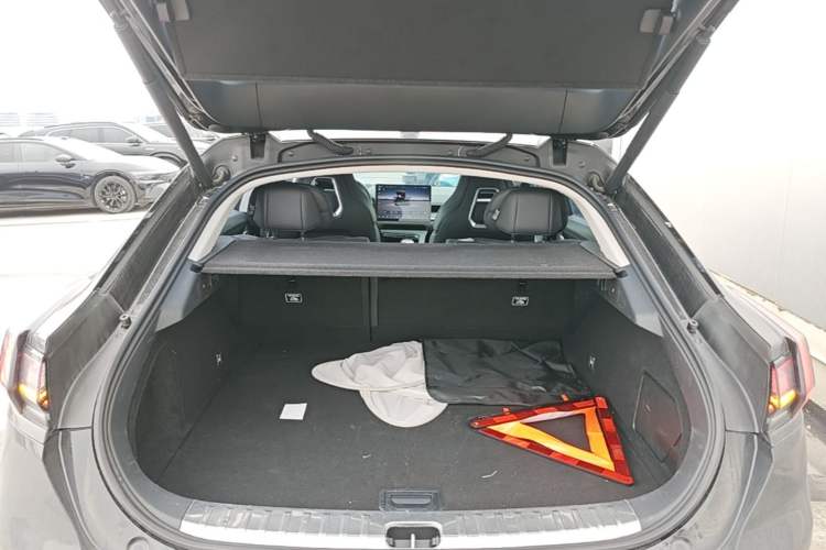 Used Zeekr 001 2023 WE Edition 100 kWh Trunk